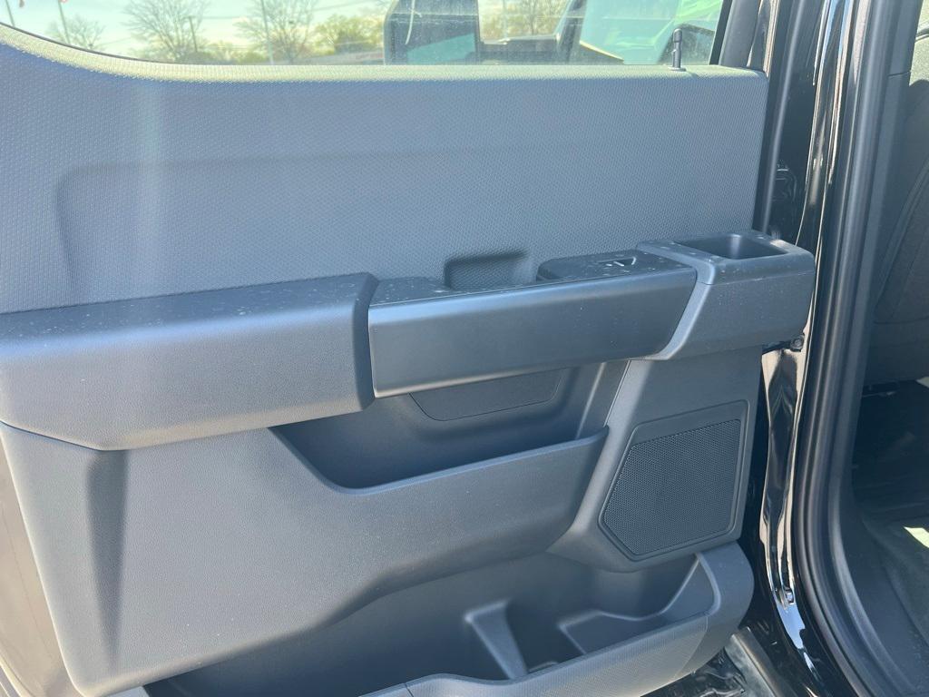 new 2025 Ford F-150 car, priced at $55,760