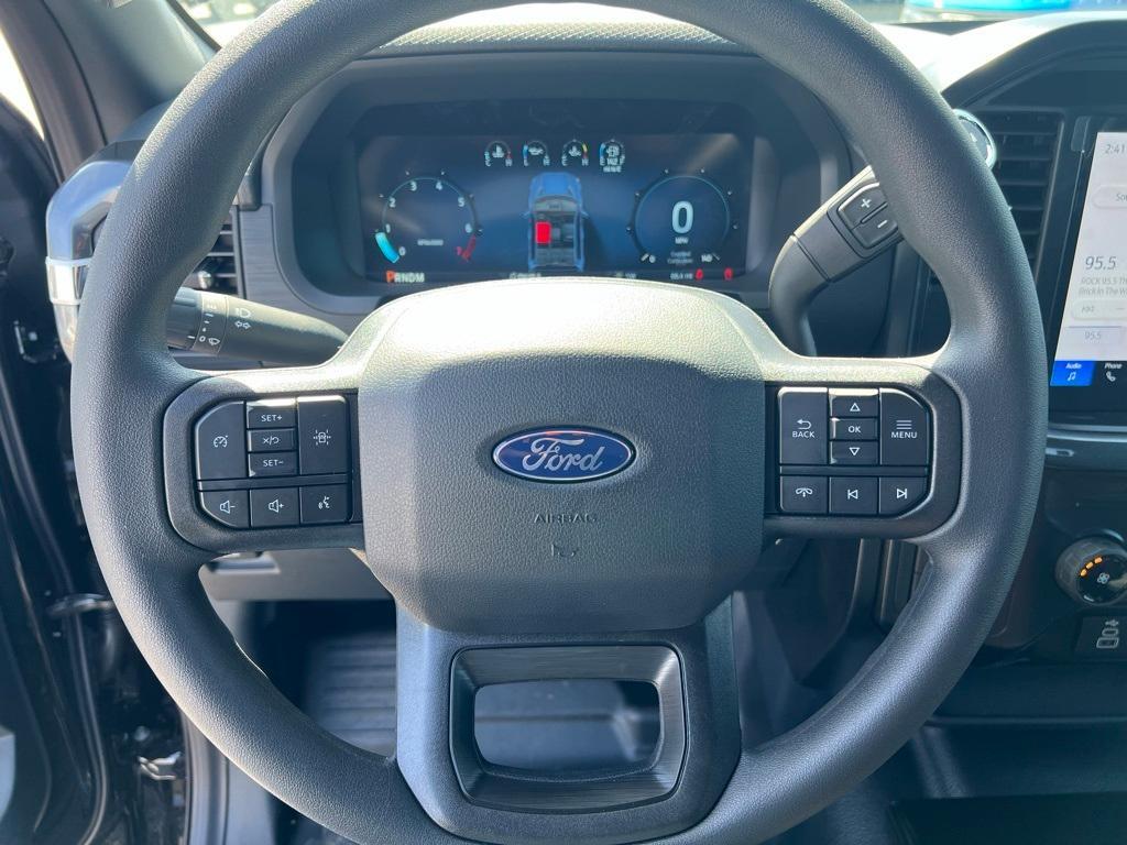 new 2025 Ford F-150 car, priced at $55,760