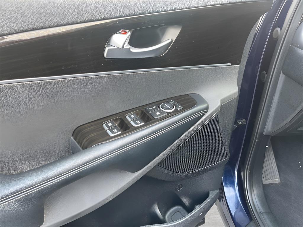 used 2020 Kia Sorento car, priced at $26,788