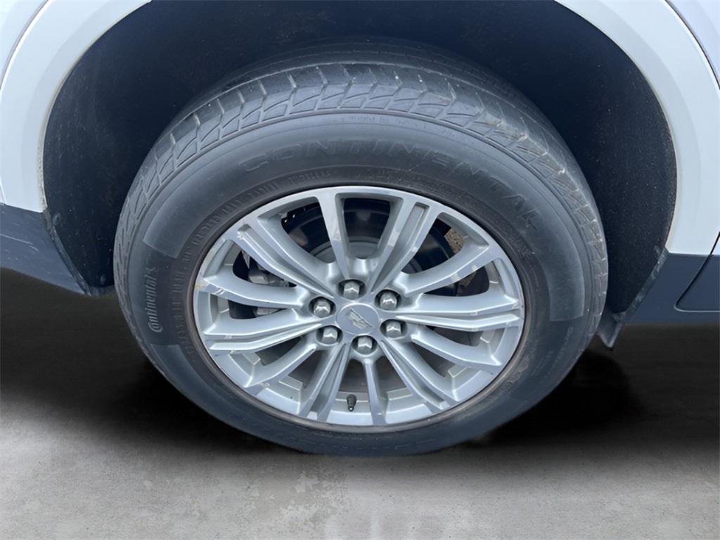 used 2017 Cadillac XT5 car, priced at $13,488