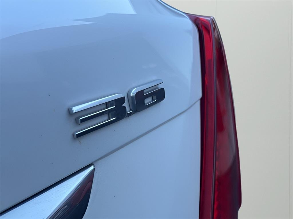 used 2017 Cadillac XT5 car, priced at $13,488