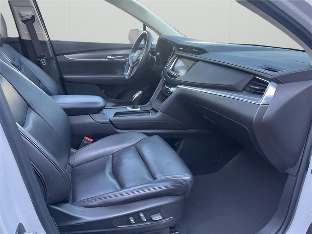 used 2017 Cadillac XT5 car, priced at $13,488