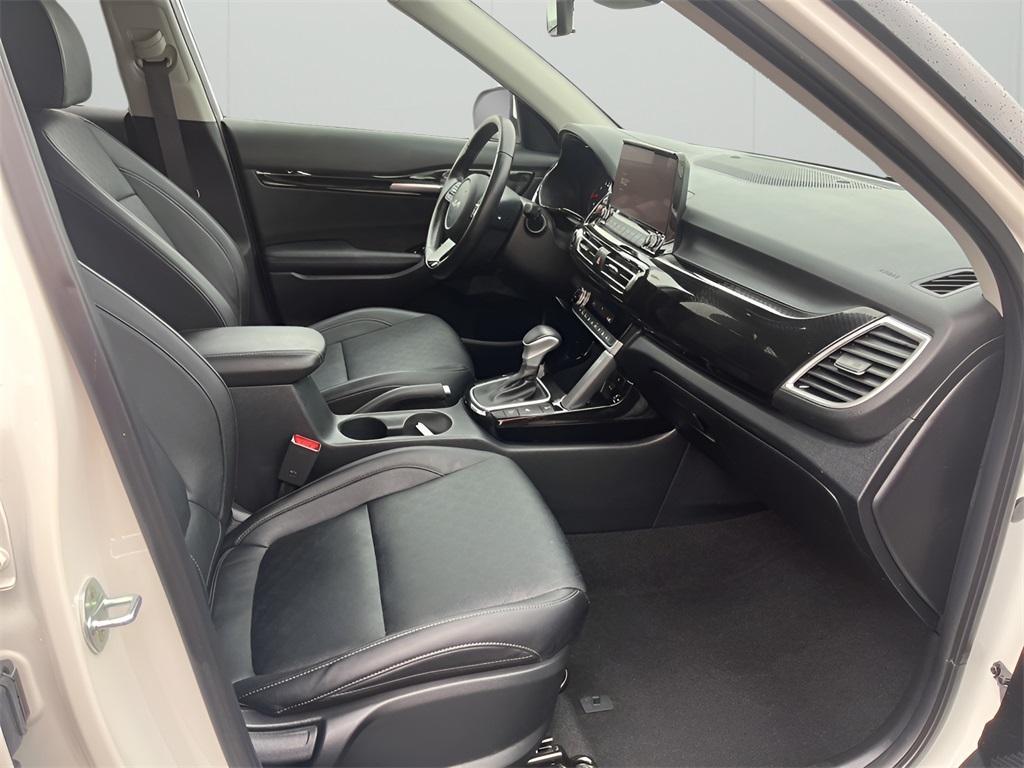 used 2023 Kia Seltos car, priced at $25,588