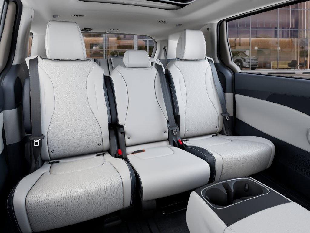 new 2025 Kia Carnival Hybrid car, priced at $50,101