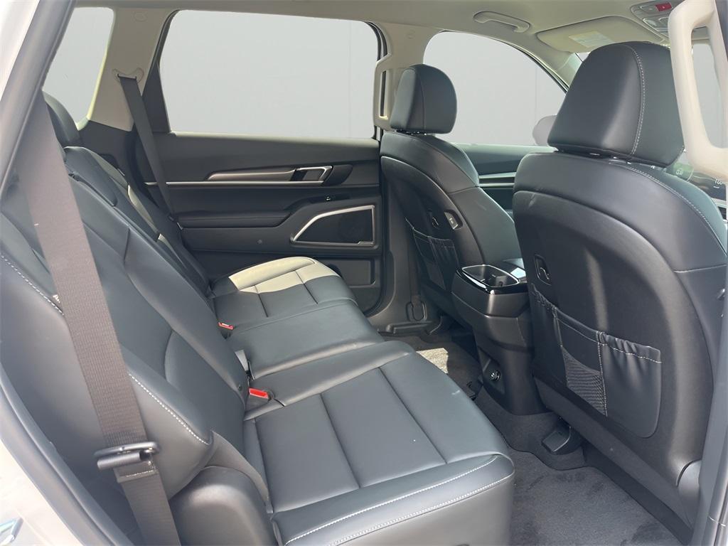 used 2025 Kia Telluride car, priced at $37,588