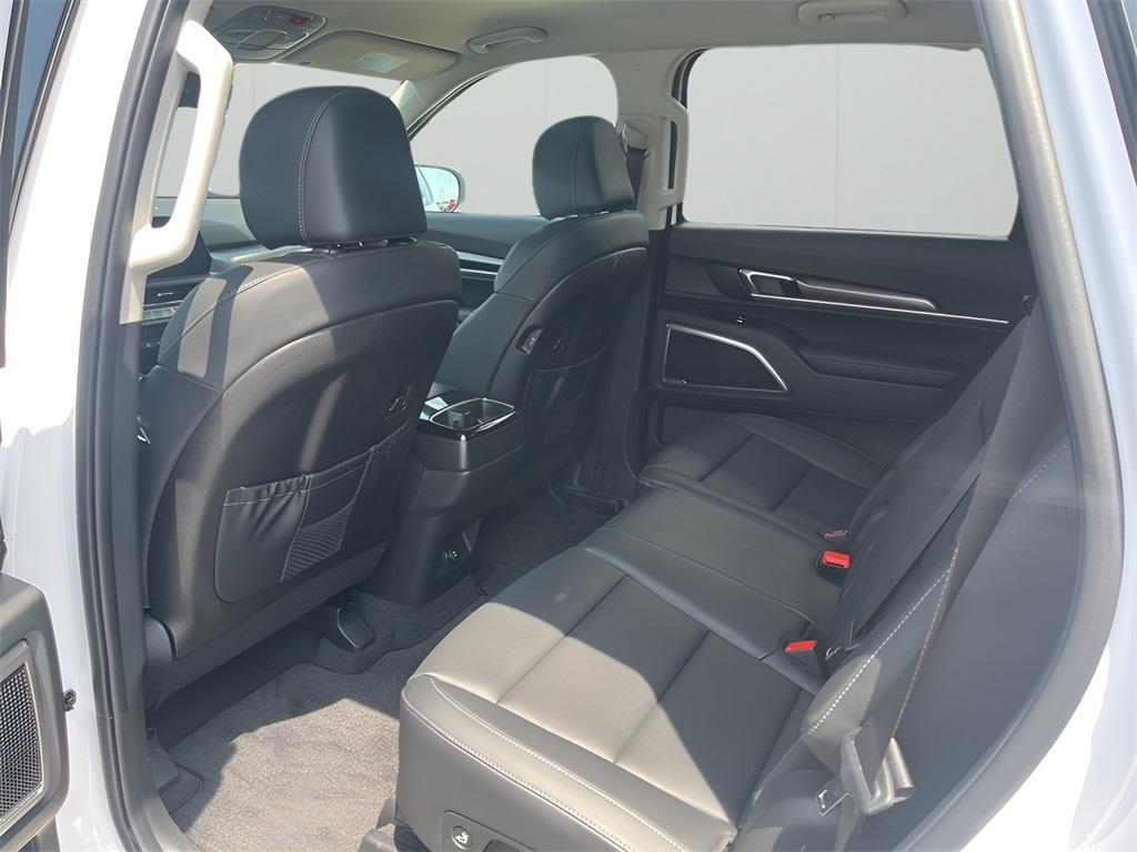 used 2025 Kia Telluride car, priced at $37,588