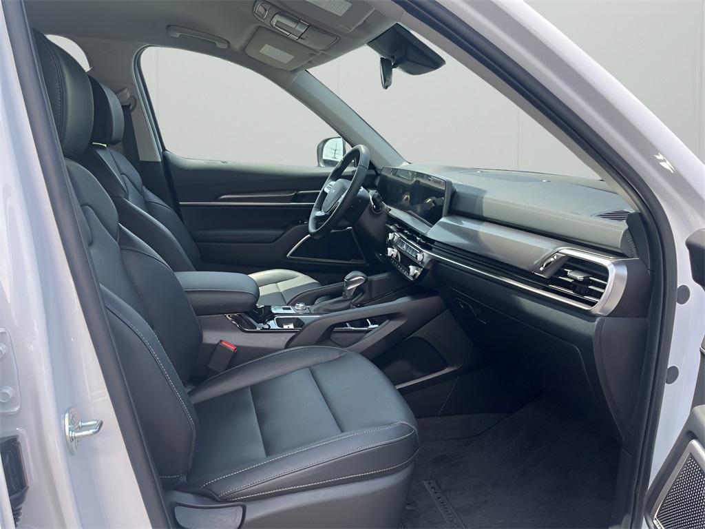 used 2025 Kia Telluride car, priced at $37,588