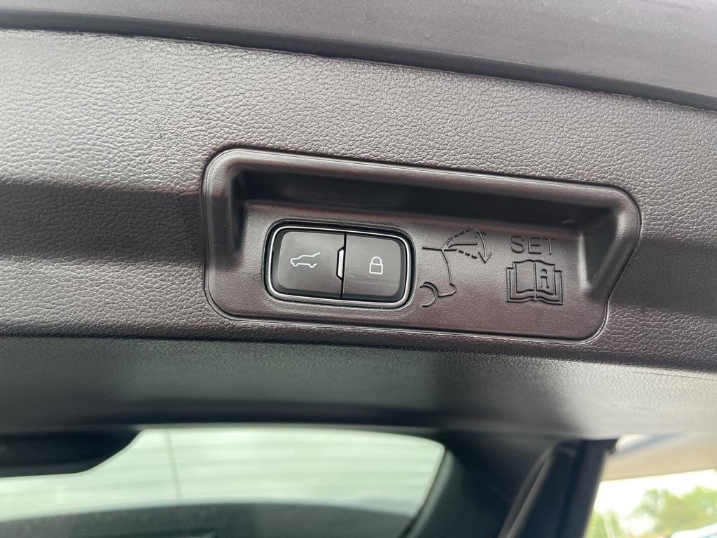 used 2022 Ford Explorer car, priced at $42,988