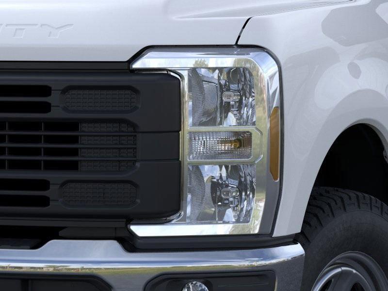 new 2025 Ford F-350 car, priced at $67,690