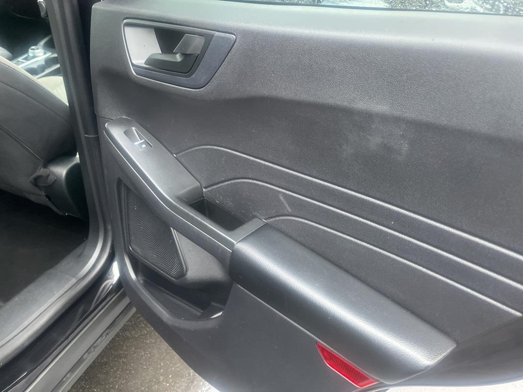 used 2022 Ford Escape car, priced at $21,388