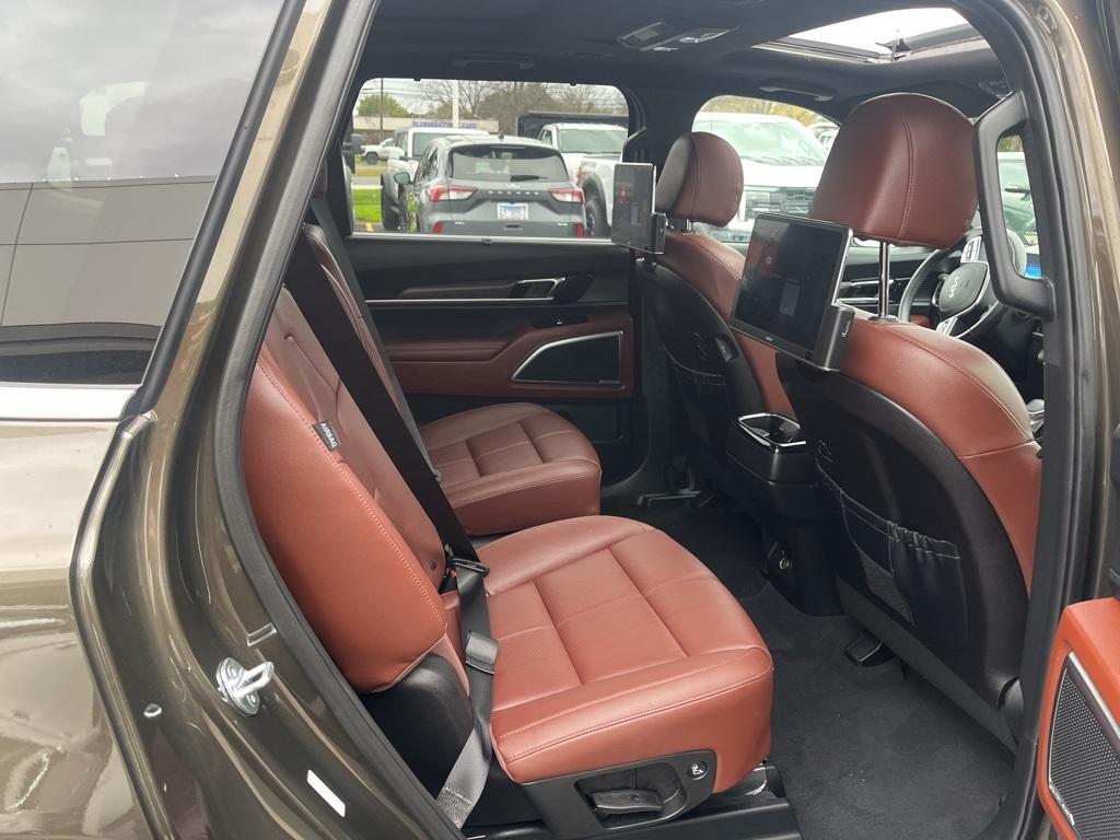 used 2023 Kia Telluride car, priced at $37,688