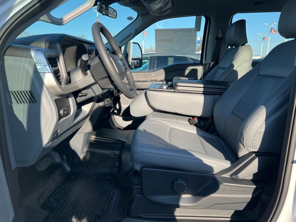 new 2024 Ford F-250 car, priced at $52,890