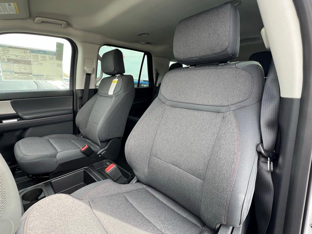 new 2025 Ford Expedition car, priced at $59,020