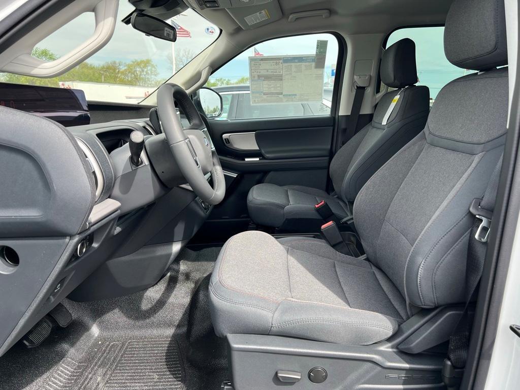 new 2025 Ford Expedition car, priced at $59,020