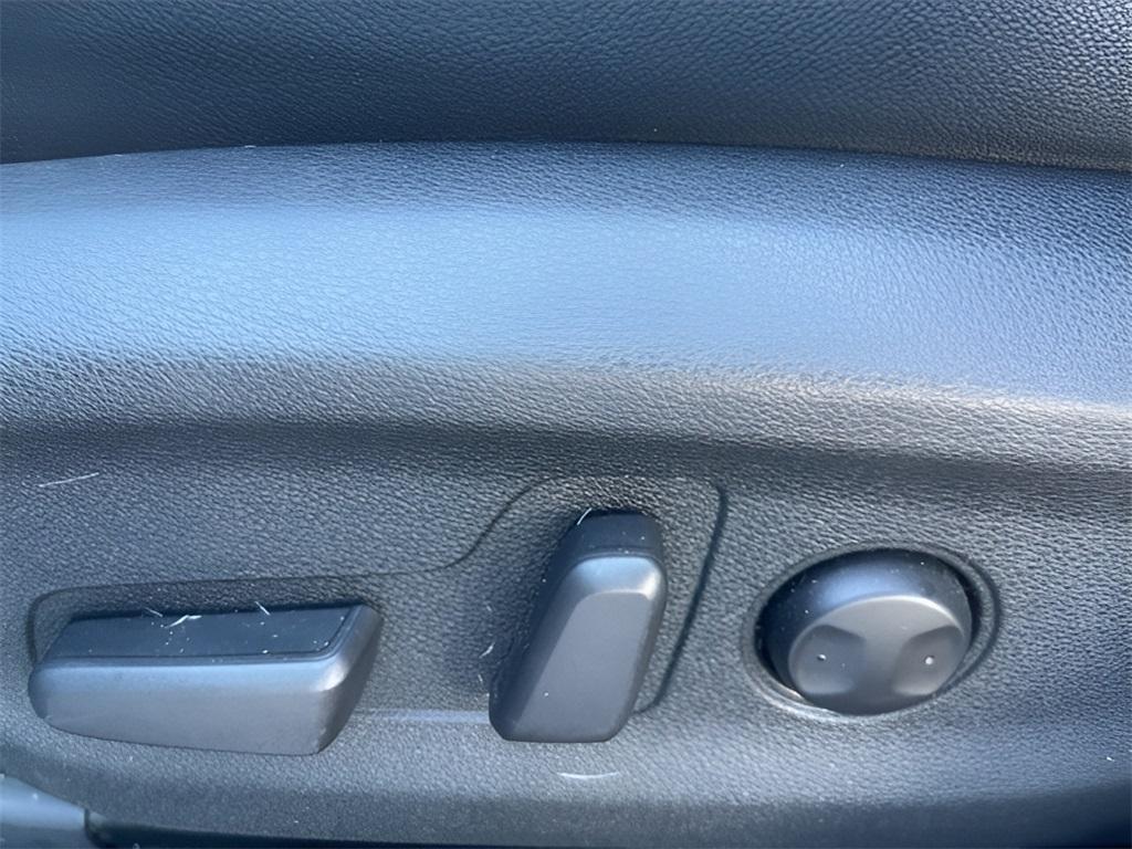used 2019 Kia Niro Plug-In Hybrid car, priced at $16,498