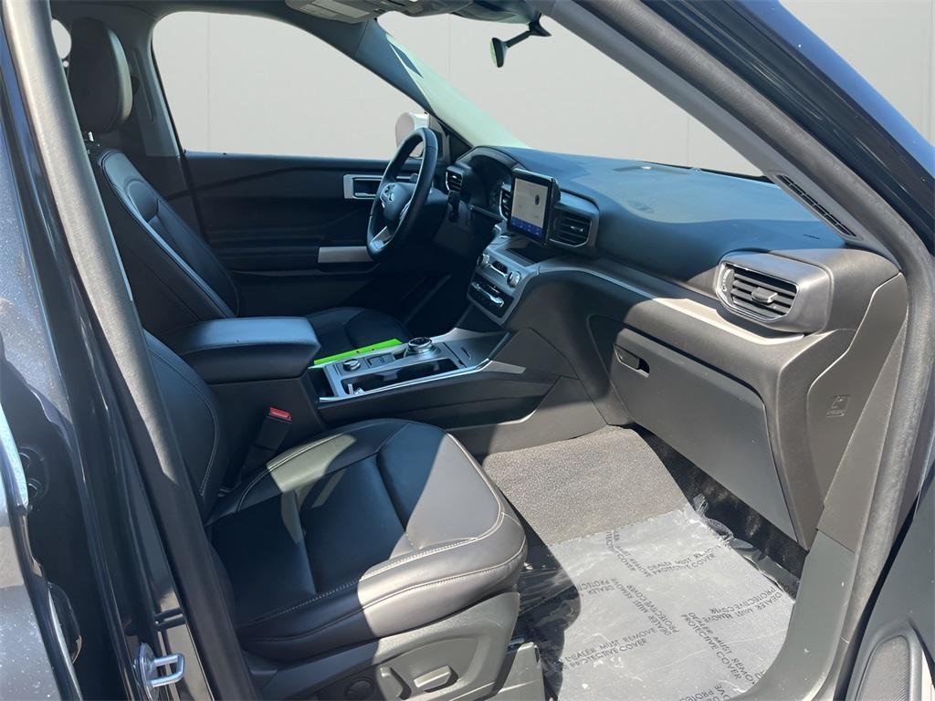 used 2023 Ford Explorer car, priced at $33,998