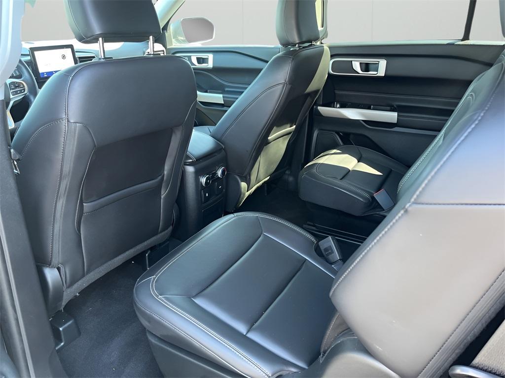 used 2023 Ford Explorer car, priced at $33,998