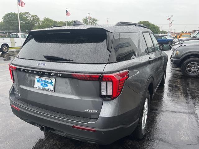 new 2025 Ford Explorer car, priced at $40,949