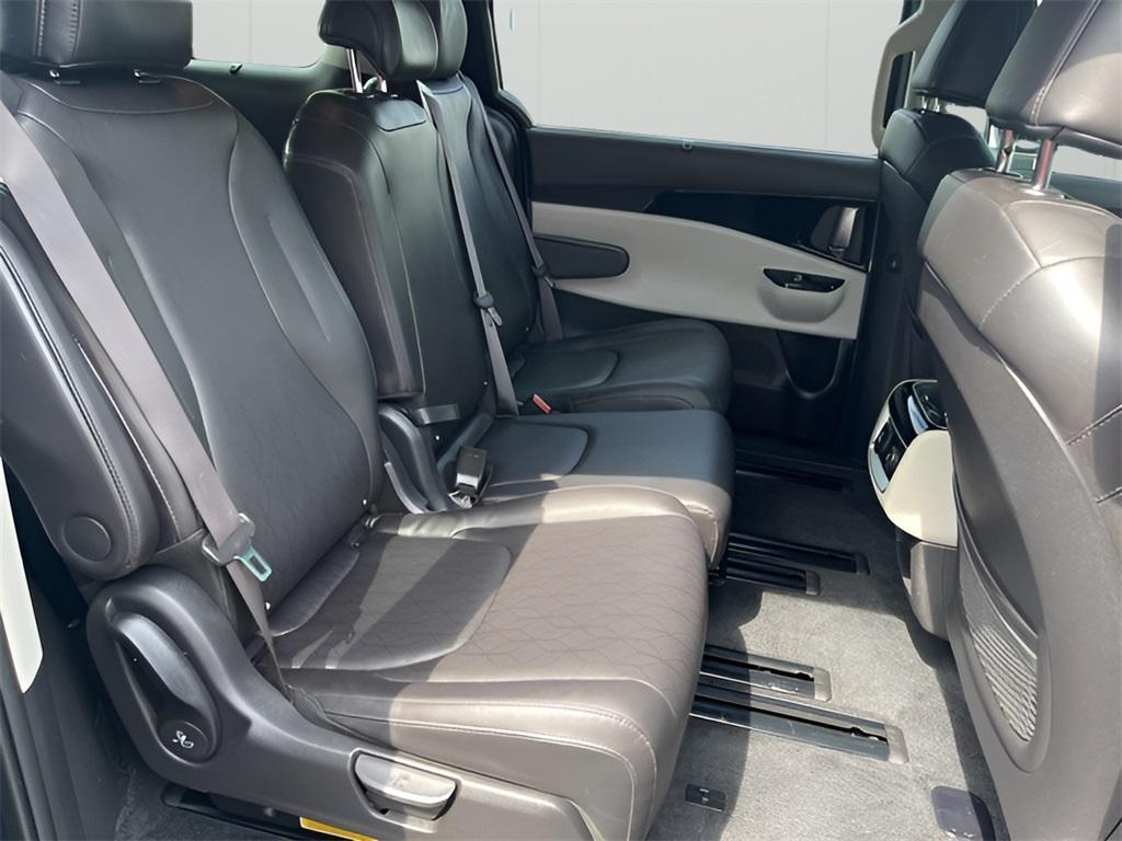 used 2024 Kia Carnival car, priced at $39,888