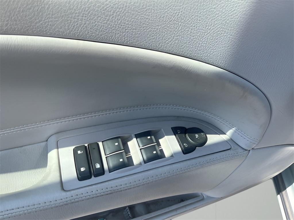 used 2006 Buick Lucerne car, priced at $6,988