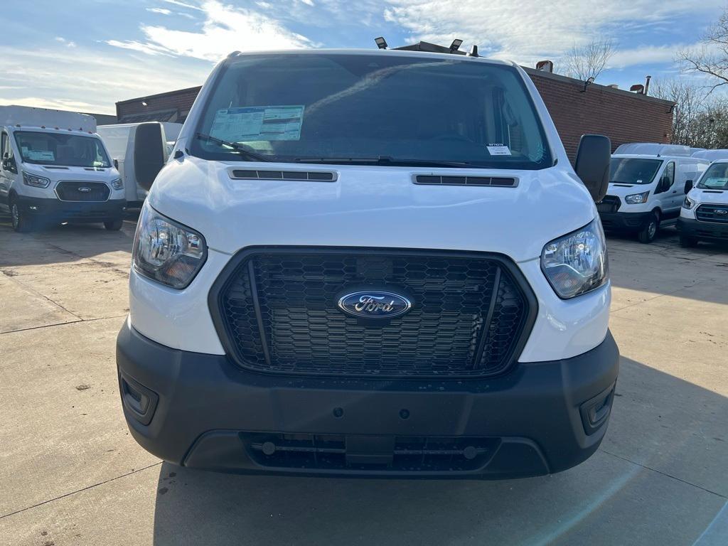 new 2024 Ford Transit-250 car