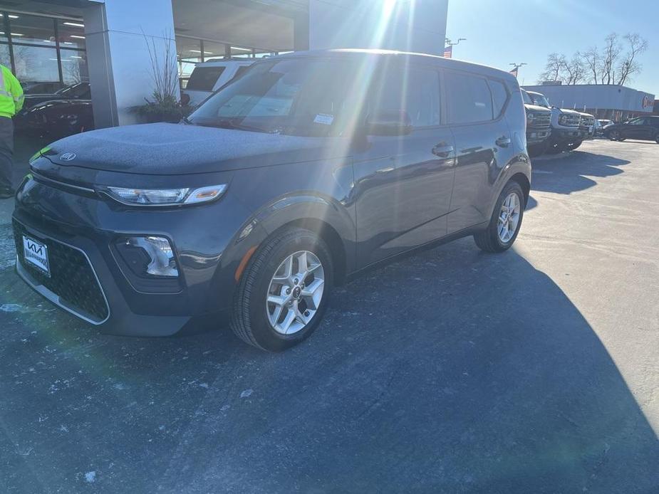 used 2021 Kia Soul car, priced at $14,488