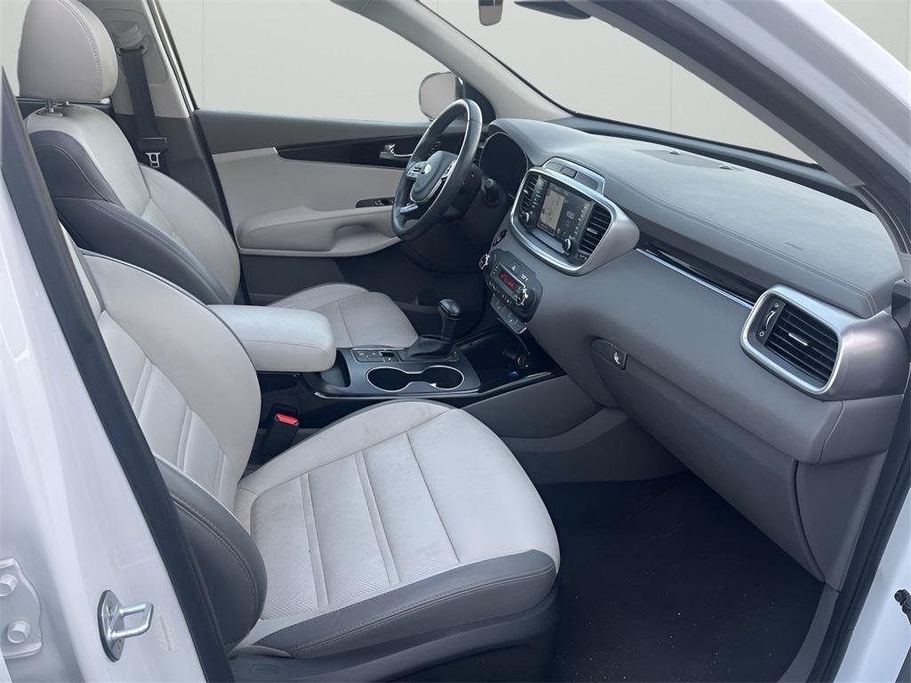 used 2019 Kia Sorento car, priced at $20,988
