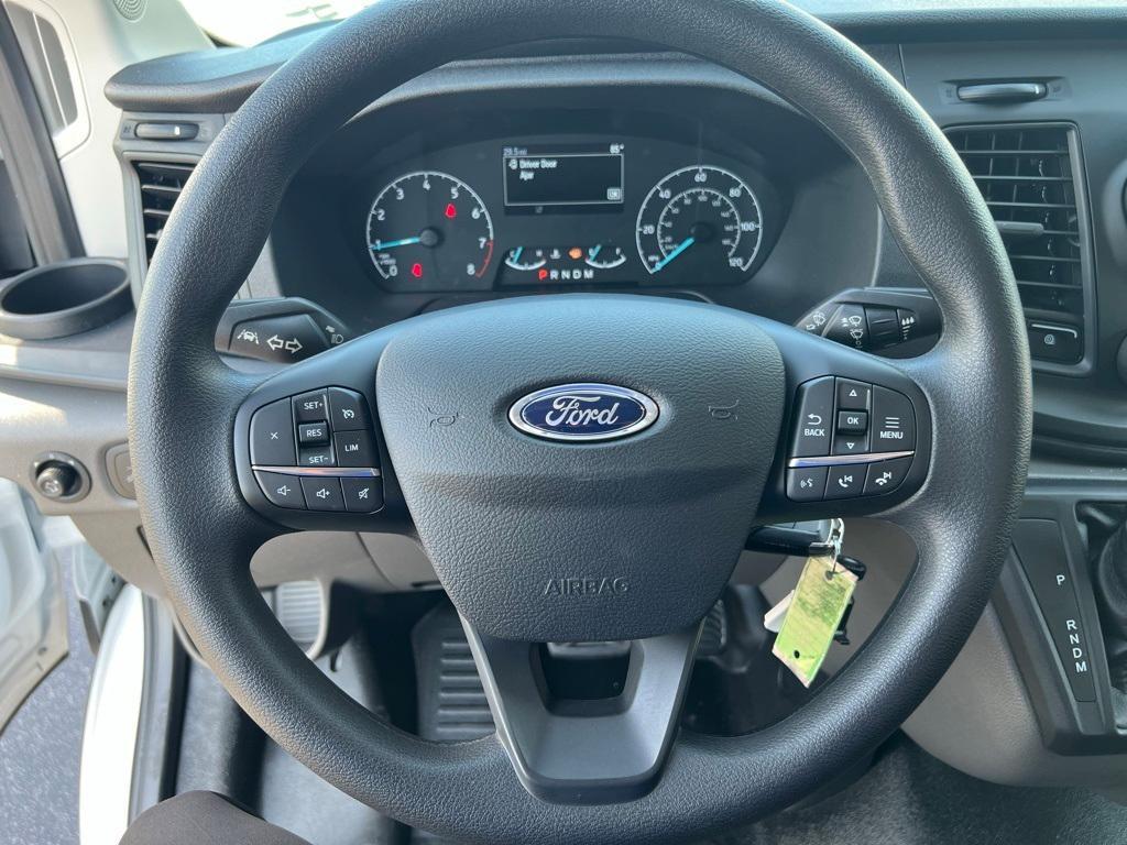 new 2025 Ford Transit-250 car