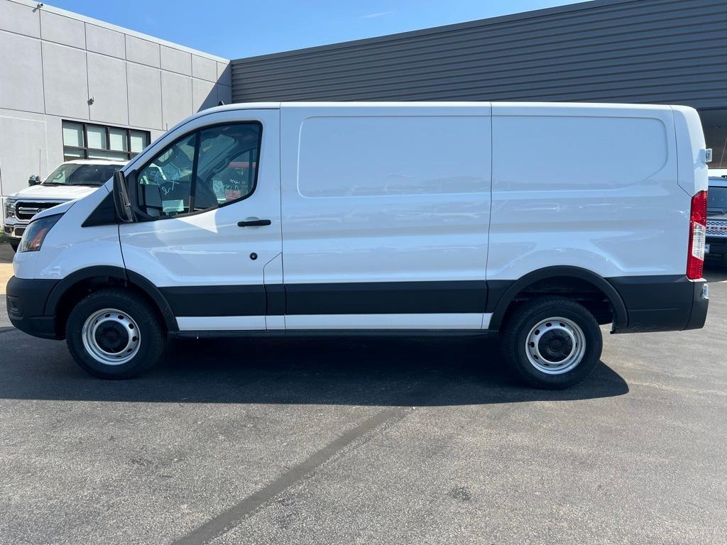 new 2025 Ford Transit-250 car