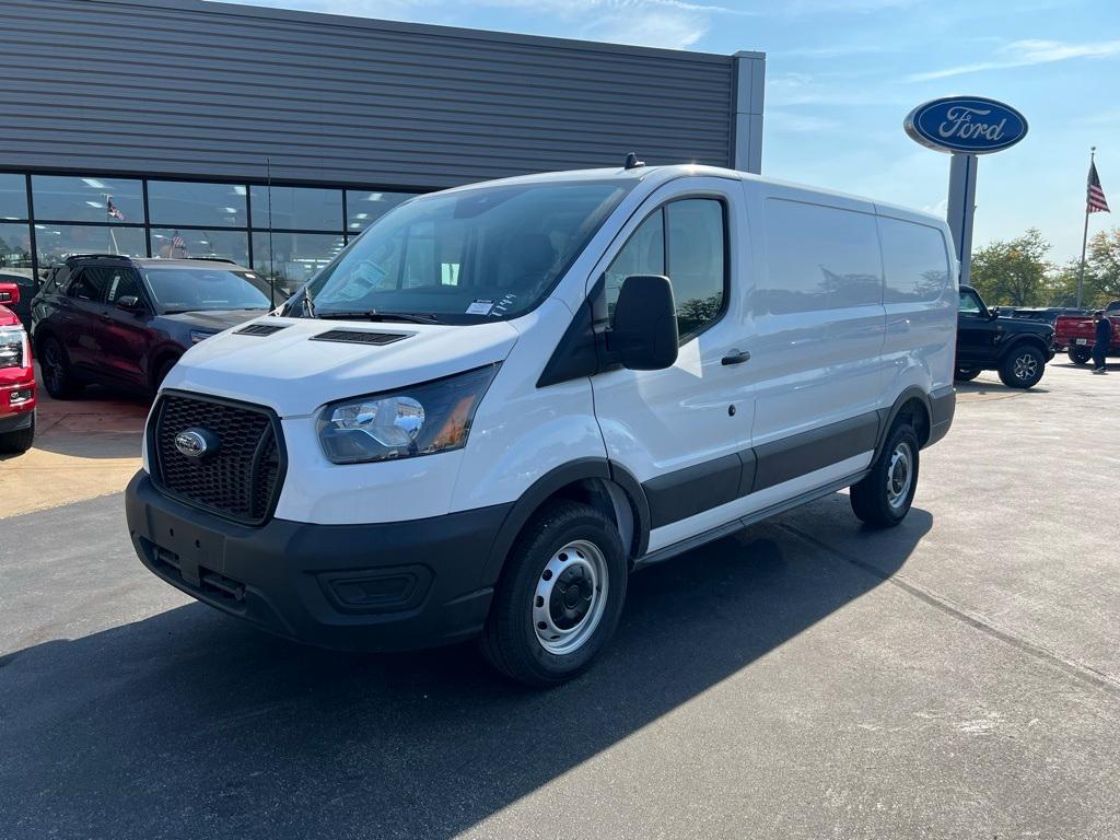 new 2025 Ford Transit-250 car
