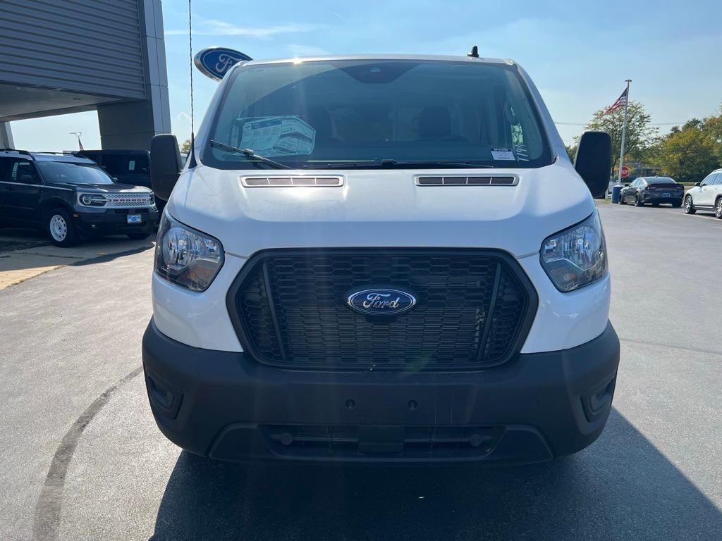 new 2025 Ford Transit-250 car