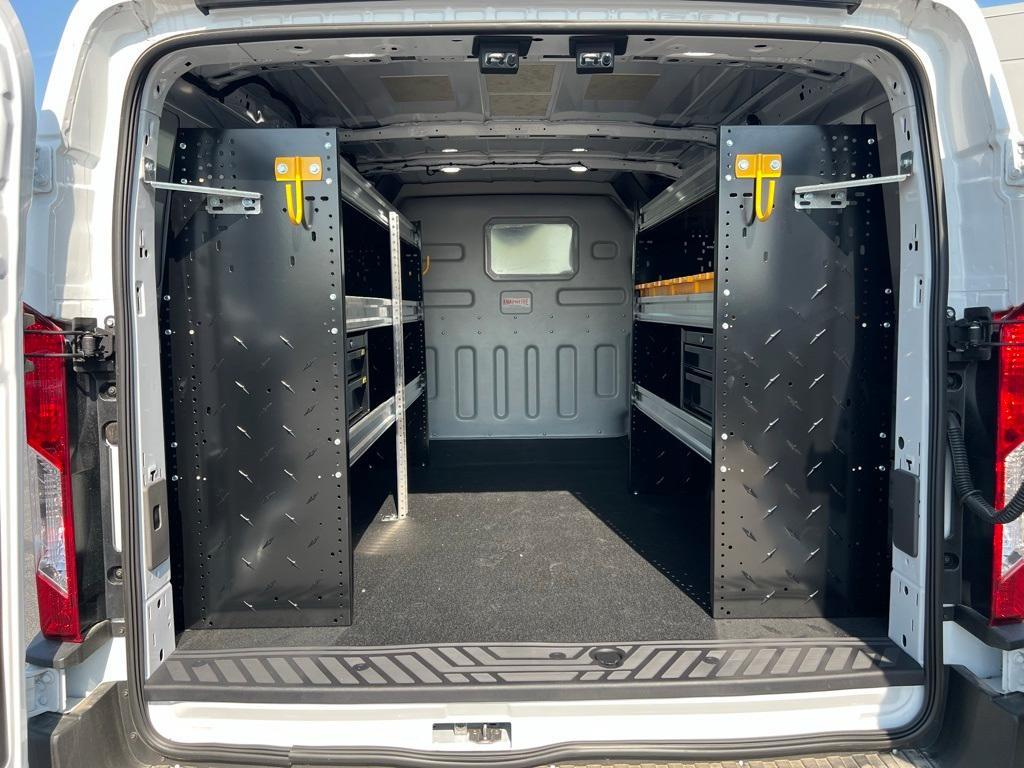 new 2025 Ford Transit-250 car