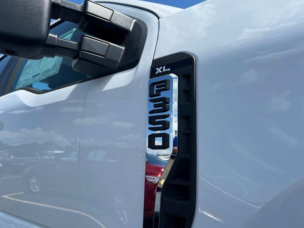 new 2025 Ford F-350 car, priced at $68,190