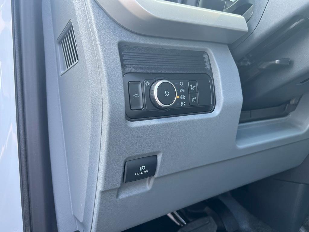 new 2025 Ford F-350 car, priced at $68,190