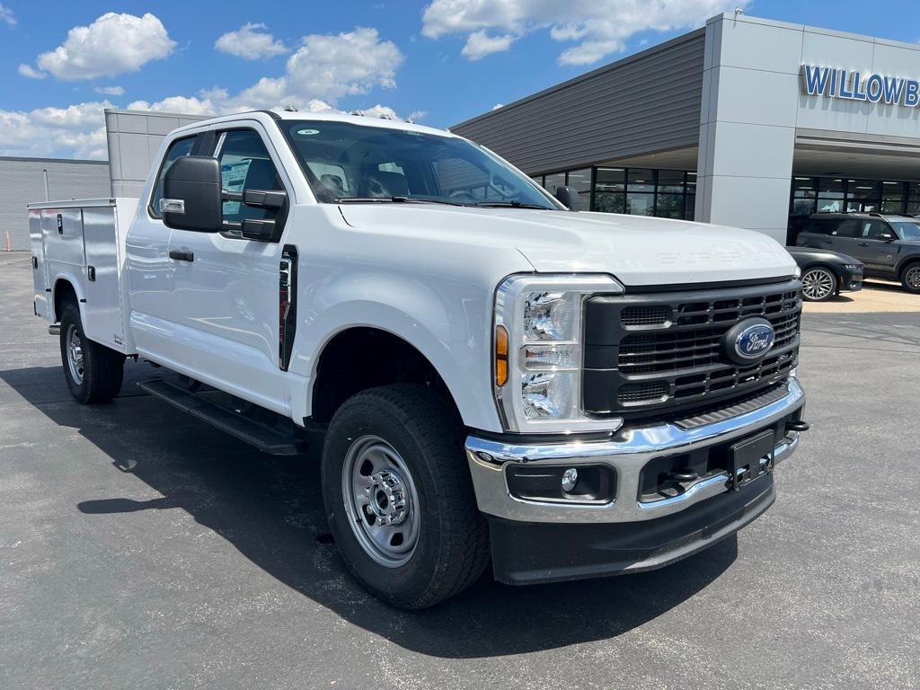 new 2025 Ford F-350 car, priced at $68,190