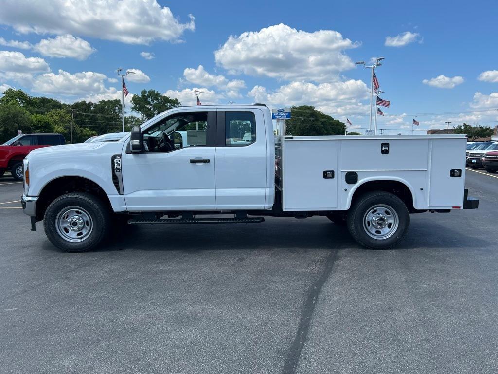 new 2025 Ford F-350 car, priced at $68,190