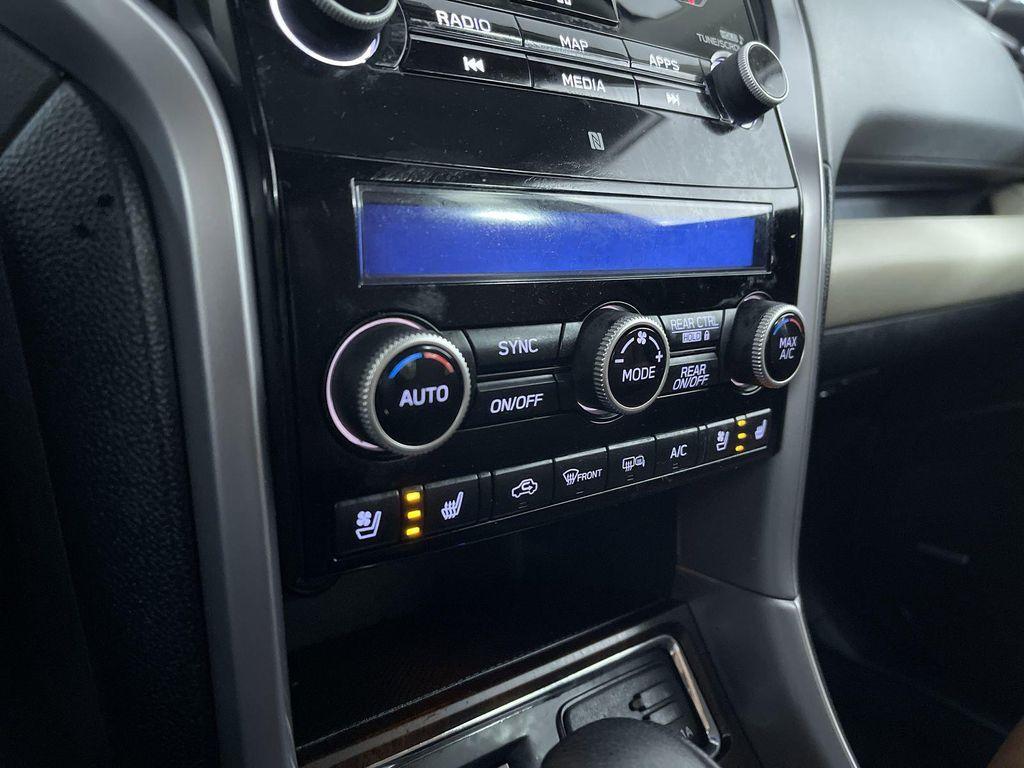 used 2022 Subaru Ascent car, priced at $31,378