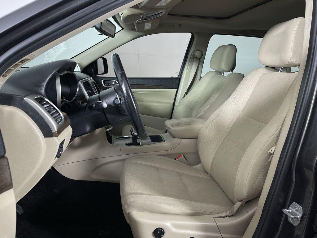 used 2014 Jeep Grand Cherokee car, priced at $9,400