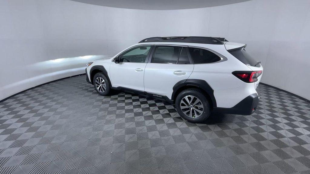 used 2025 Subaru Outback car, priced at $35,173