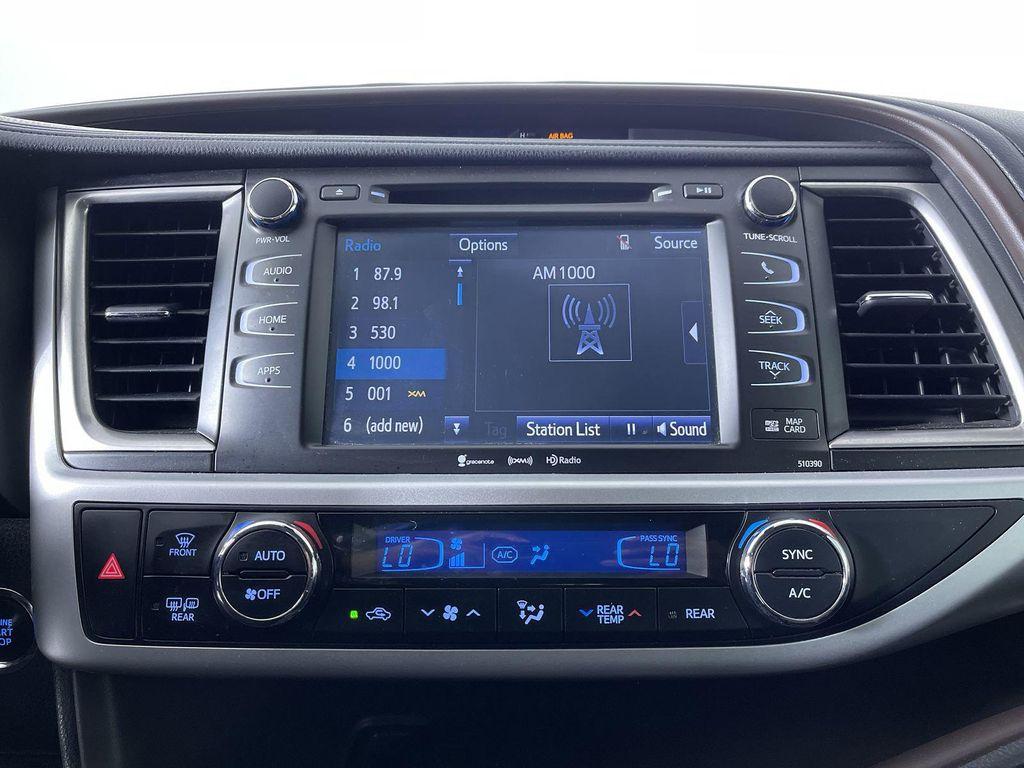used 2019 Toyota Highlander car, priced at $22,971