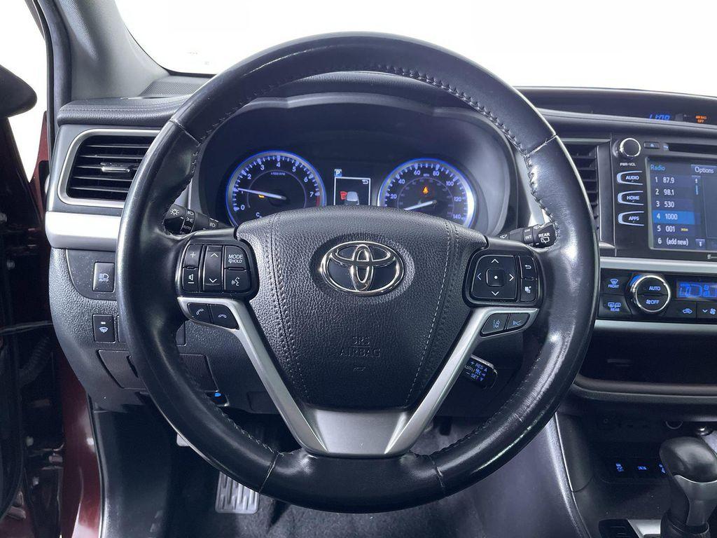used 2019 Toyota Highlander car, priced at $22,971