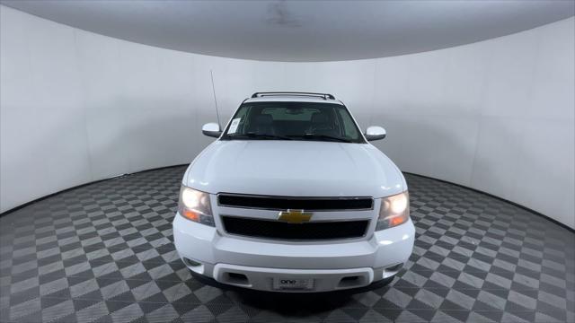 used 2007 Chevrolet Avalanche car, priced at $12,600