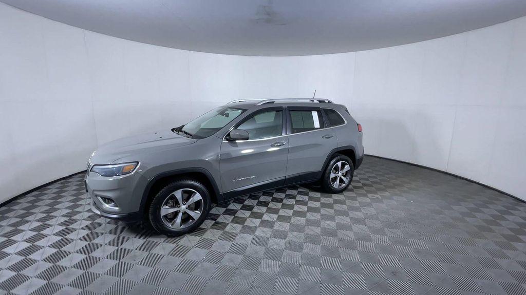 used 2019 Jeep Cherokee car, priced at $14,567