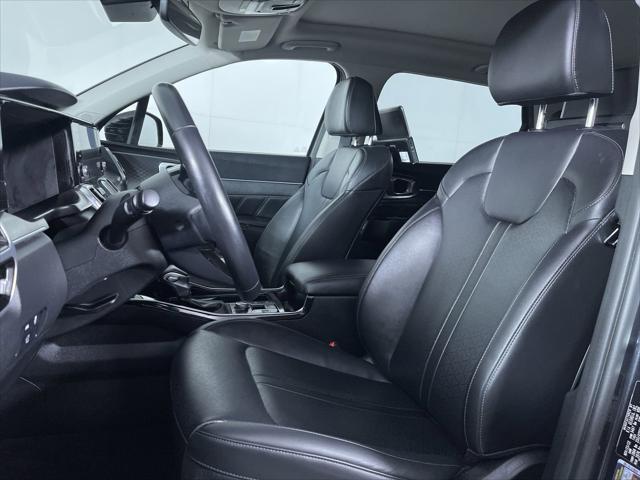 used 2023 Kia Sorento car, priced at $35,689