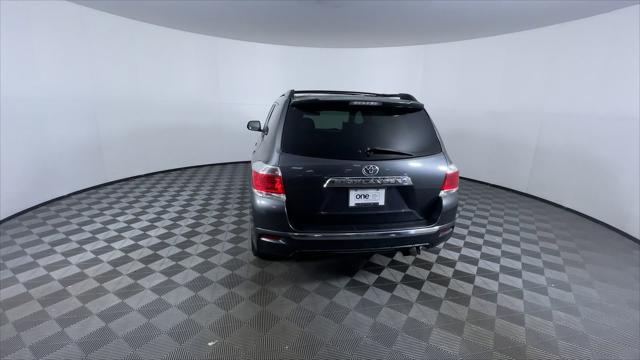 used 2013 Toyota Highlander car, priced at $8,900