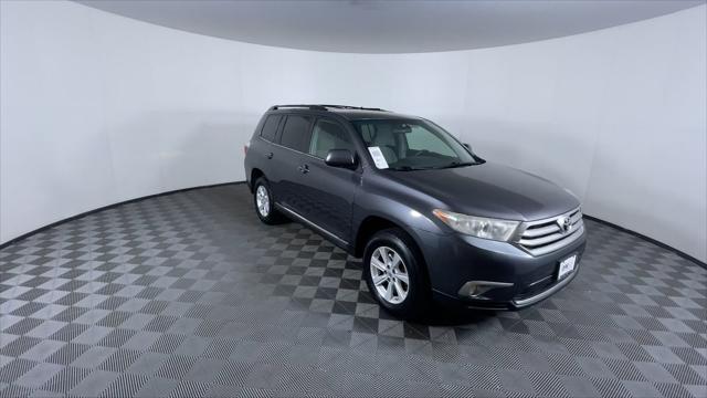 used 2013 Toyota Highlander car, priced at $8,900