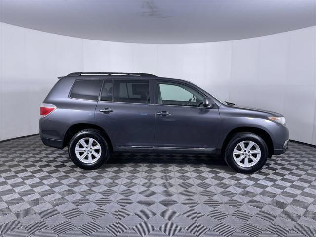 used 2013 Toyota Highlander car, priced at $8,900