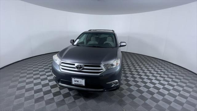 used 2013 Toyota Highlander car, priced at $8,900