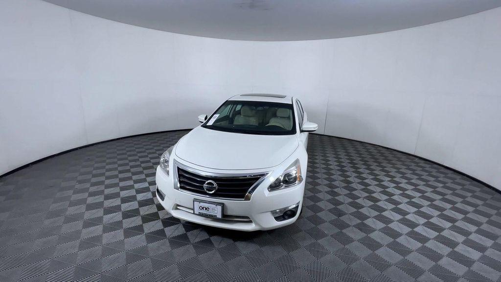 used 2015 Nissan Altima car, priced at $11,900