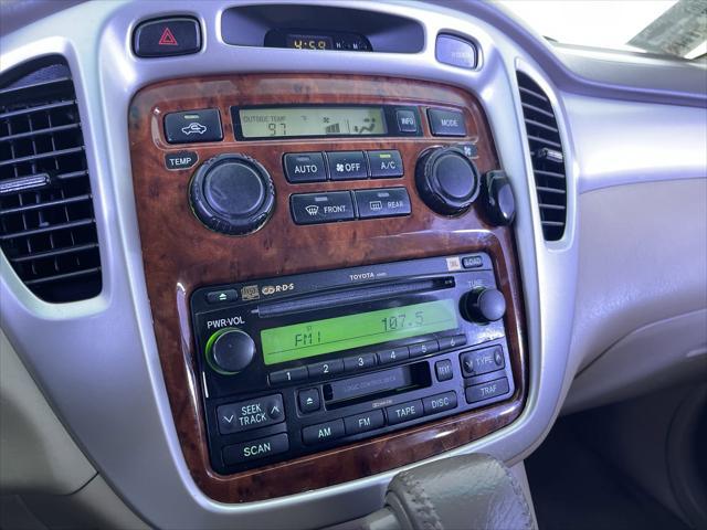 used 2004 Toyota Highlander car, priced at $7,200